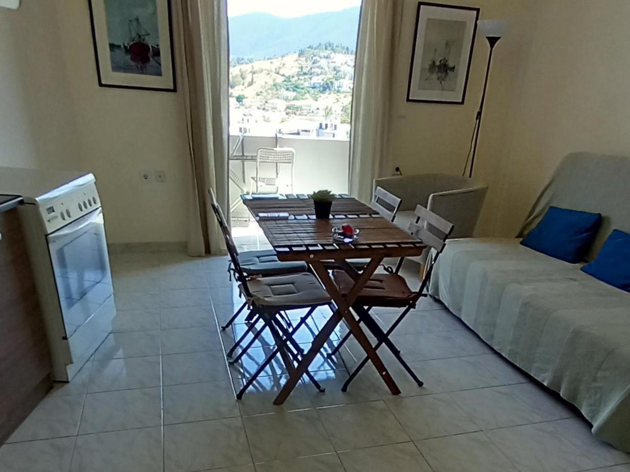 Forest & Sea Apartment Poros Town Exteriér fotografie